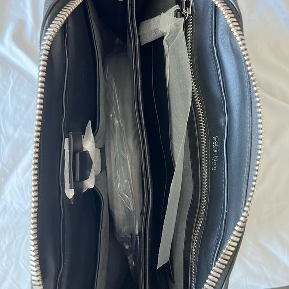Calvin klein platinum leather briefcase - Picture 4 of 7